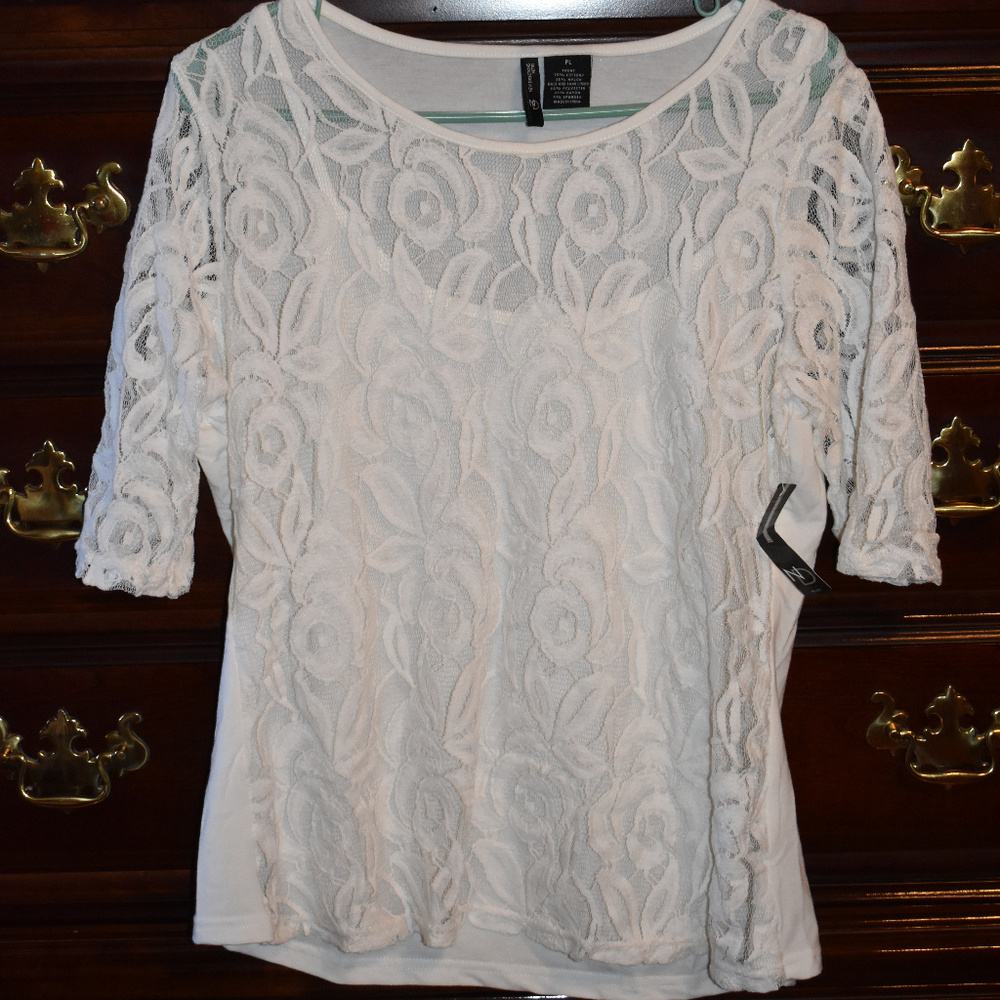 New Directions Lace Top, Size PL, NWT